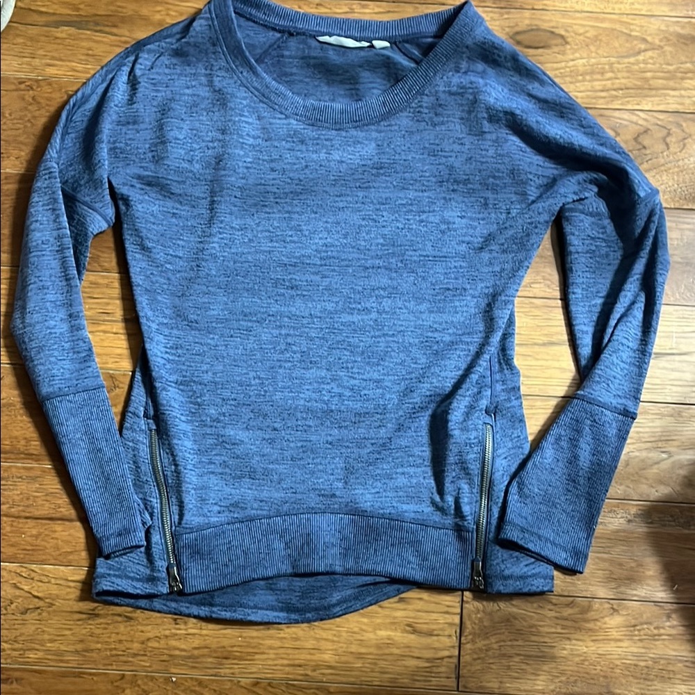 Athleta Heathered Blue Crew Neck Sweater